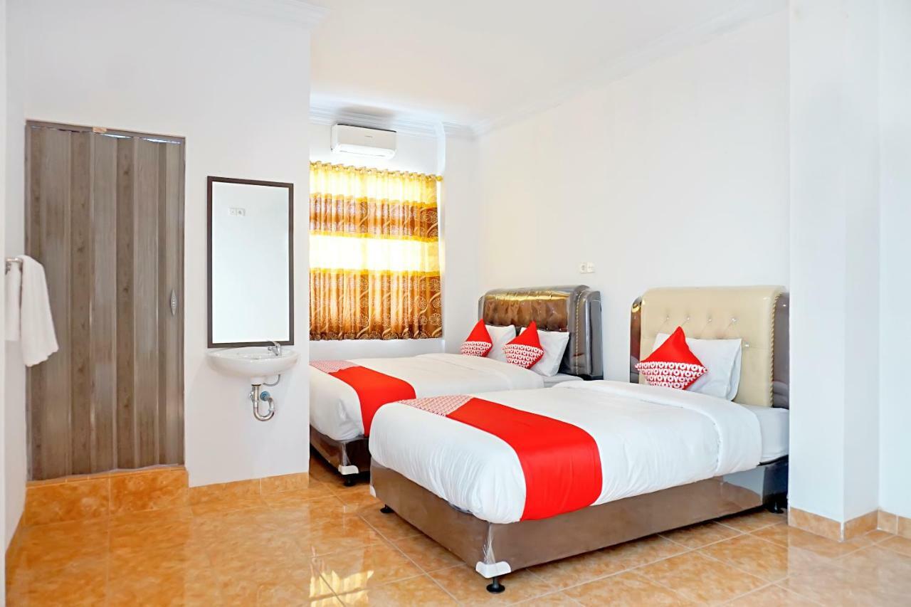 Oyo 694 Khasanah Residence Pekanbaru Exterior foto