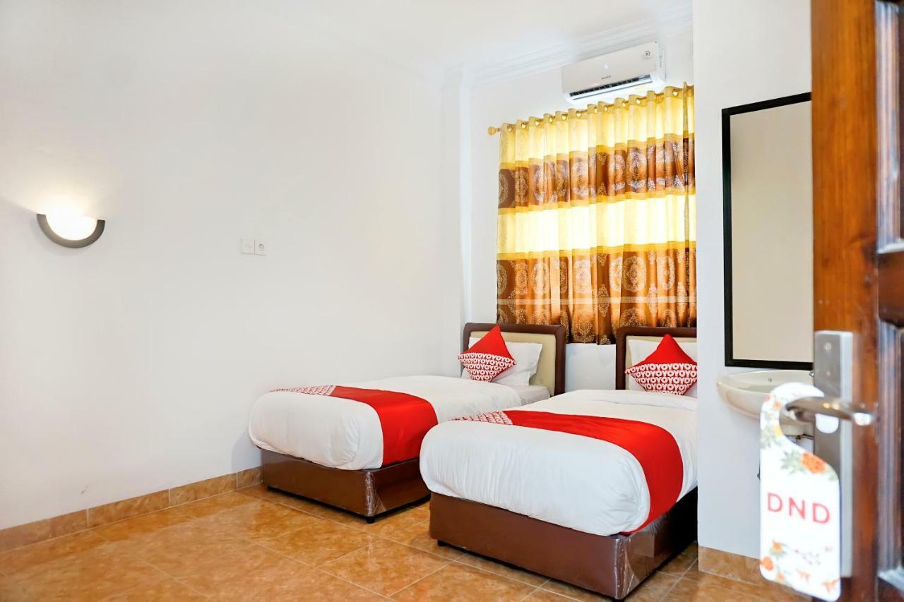 Oyo 694 Khasanah Residence Pekanbaru Exterior foto